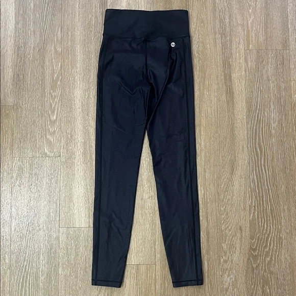 Bandier All Access Ultra High Rise Zip Front Leggings in Black Shine size XS - Picture 7 of 11